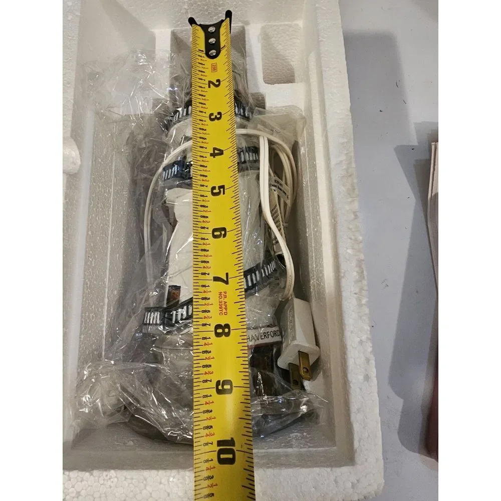 Lemax New Point Light House #95372 Retired 1999 Flashing‎ Rare Open Box